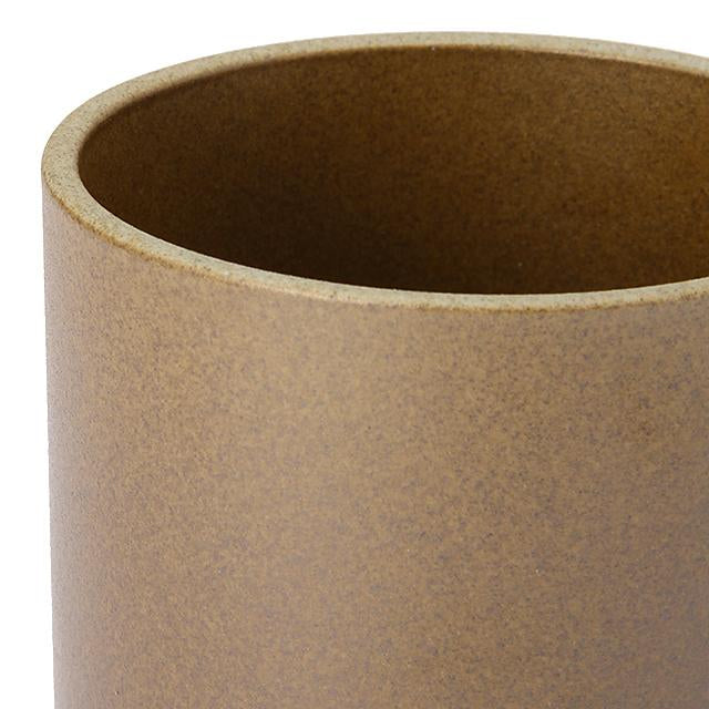 hasami mug by atomi jp